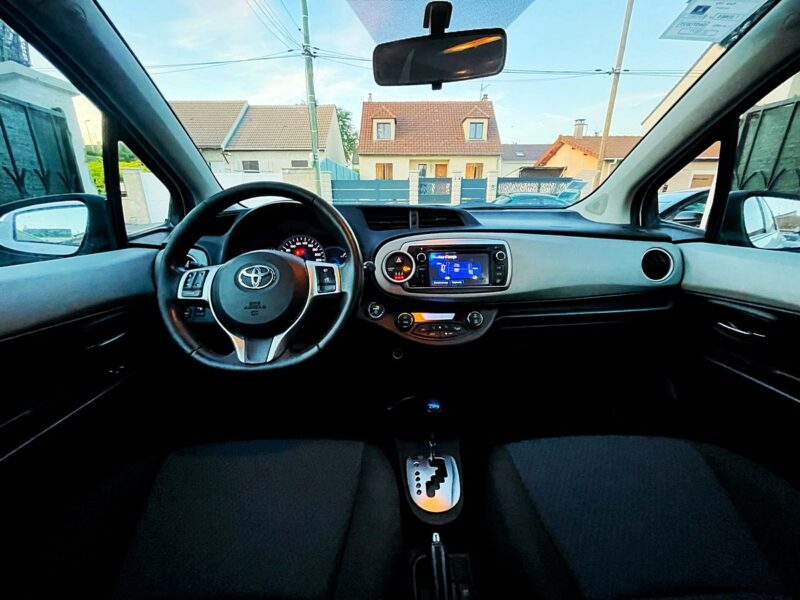 TOYOTA YARIS 2014