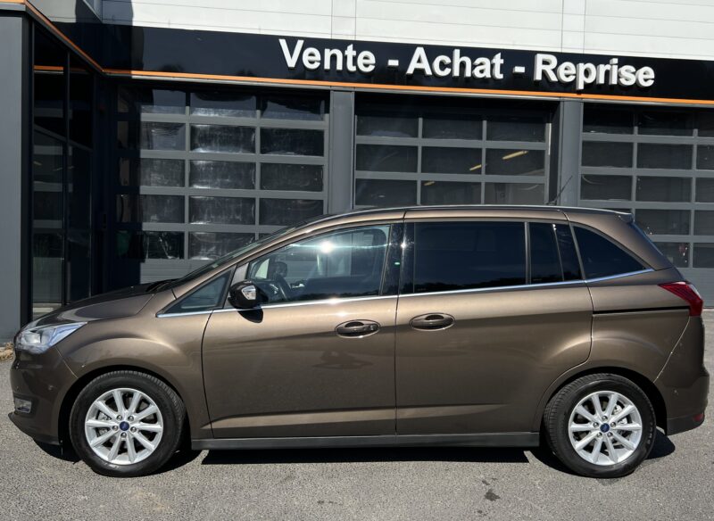 FORD GRAND C-MAX II PHASE 2 TITANIUM 1.5 ECOBOOST 150 BVA 7 PLACES 30 900 Kms CritAir 1 Garantie1an