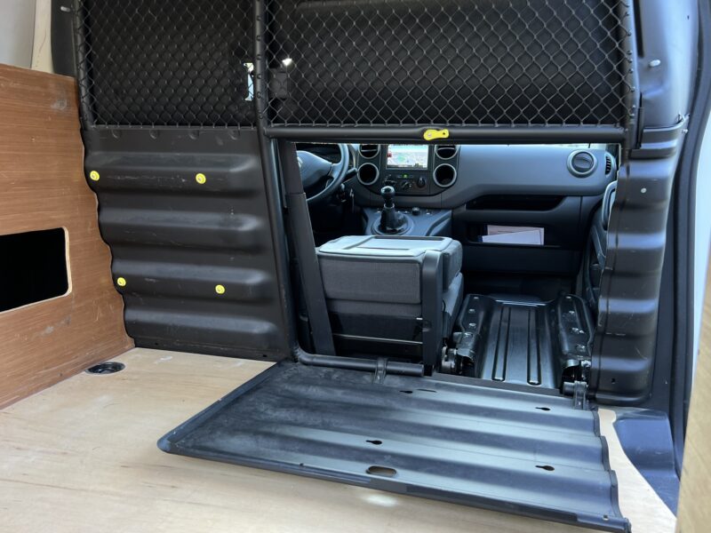 CITROEN BERLINGO II PHASE 3 1.6 BLUEHDI 100 Cv 1ERE MAIN 3 PLACES GPS REGULATEUR CARPLAY Garantie1an