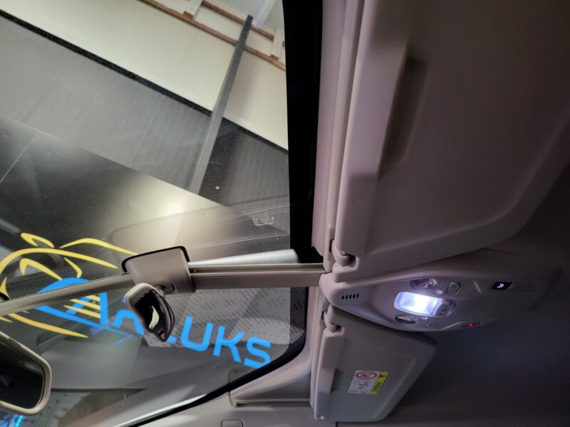 CITROEN GRAND C4 PICASSO II 2.0 BlueHDi 150cv Shine EAT 7PL // APPLE CARPLAY/SIEGES MASSANTS/CAMERA 