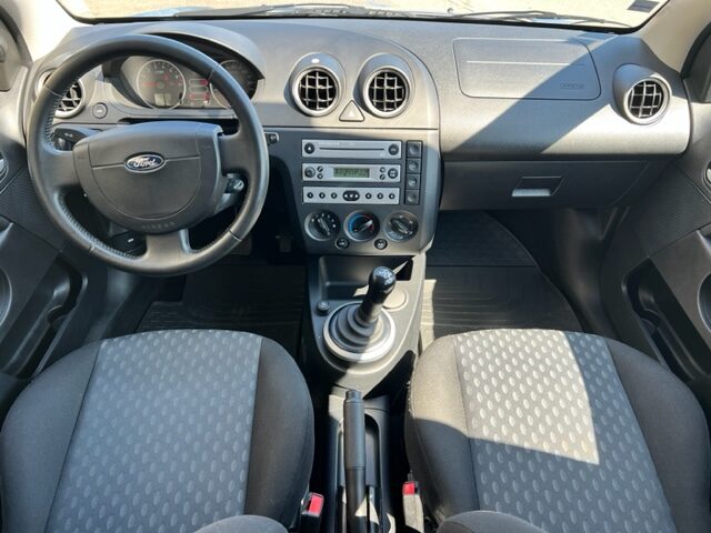 Ford fiesta 1.4 16v 80ch/ 1ere main/37770km