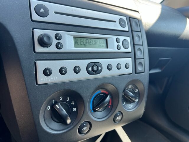 Ford fiesta 1.4 16v 80ch/ 1ere main/37770km