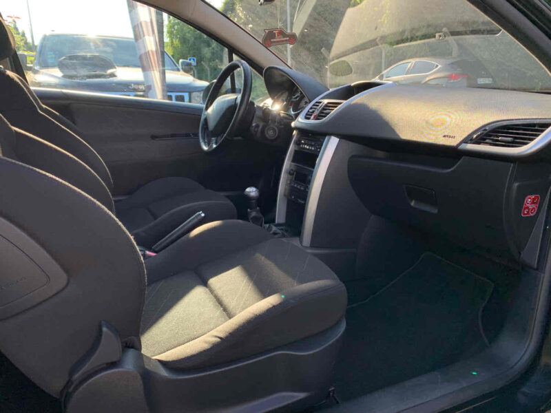 PEUGEOT 207 1.4i 16V 95CV