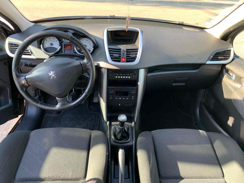 PEUGEOT 207 1.4i 16V 95CV