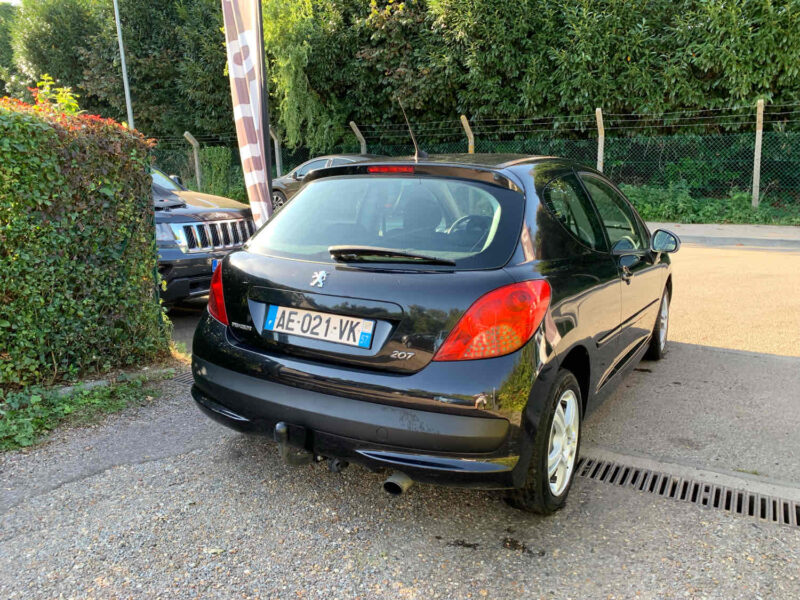 PEUGEOT 207 1.4i 16V 95CV
