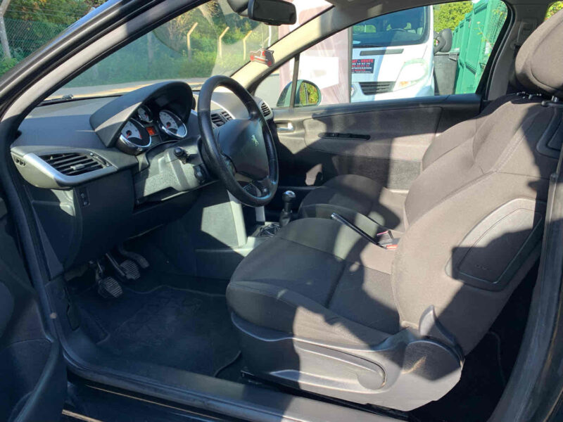 PEUGEOT 207 1.4i 16V 95CV