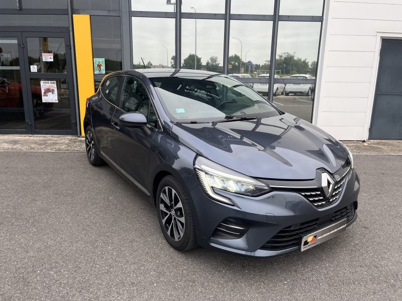 RENAULT CLIO 2021