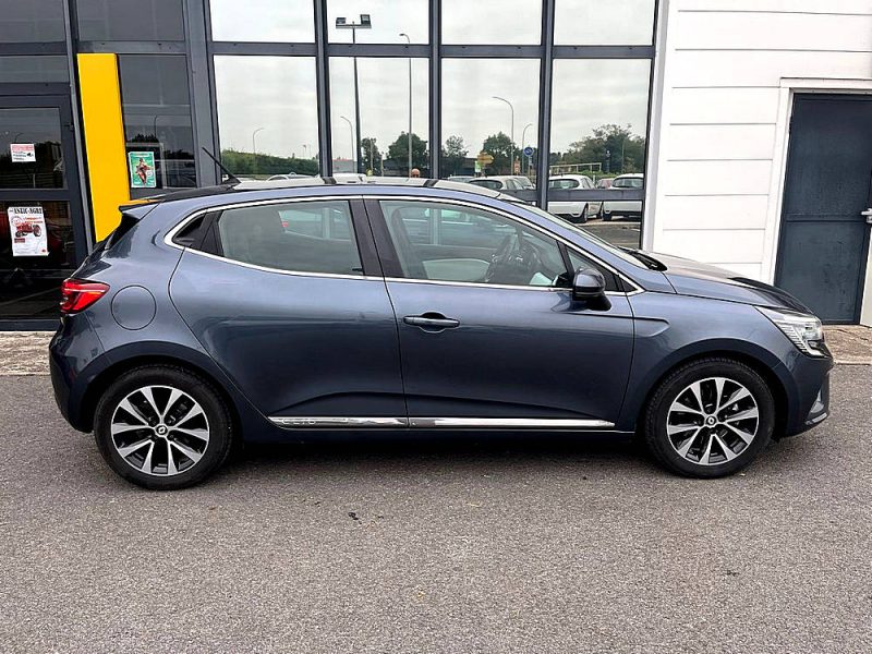 RENAULT CLIO 2021