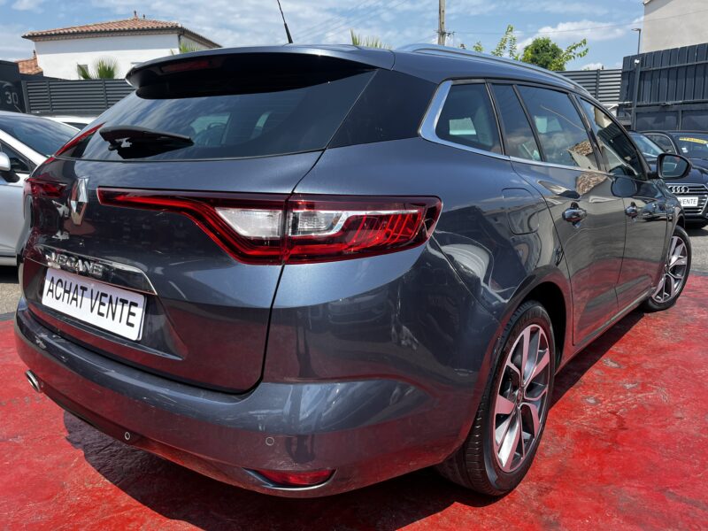 RENAULT MEGANE IV Grandtour 2016