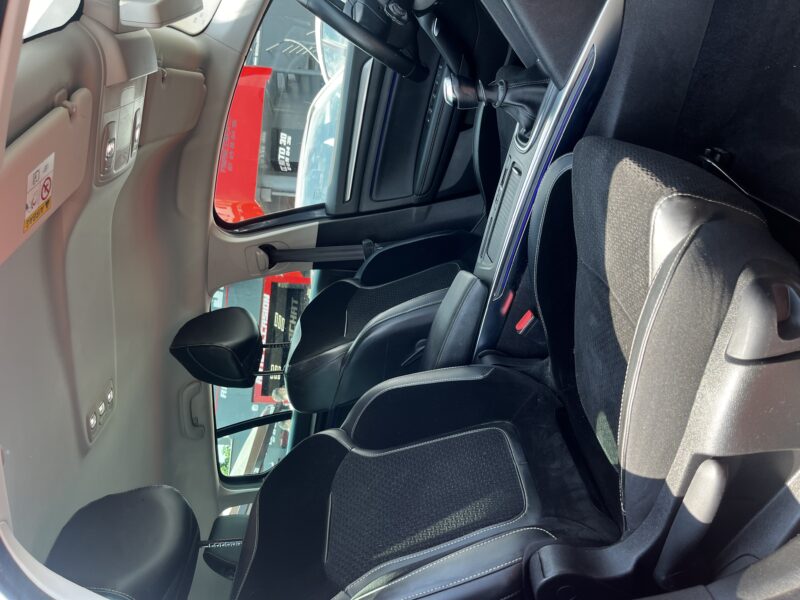 RENAULT MEGANE IV Grandtour 2016