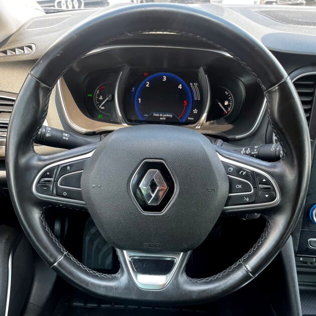 RENAULT MEGANE IV Grandtour 2016