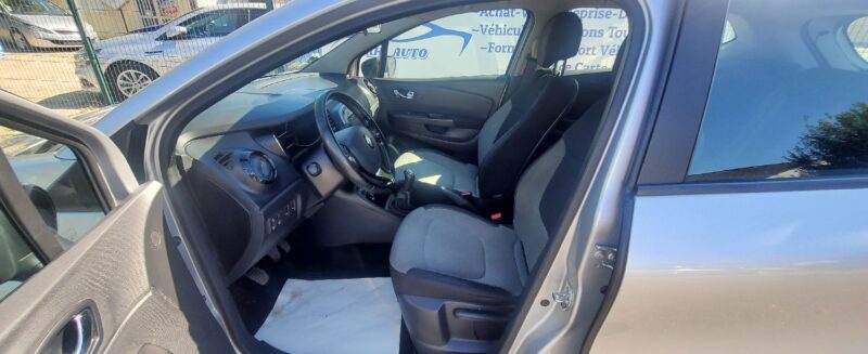 RENAULT CAPTUR  2015