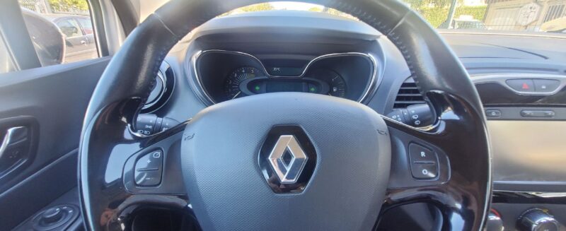 RENAULT CAPTUR  2015