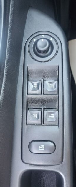 RENAULT CAPTUR  2015