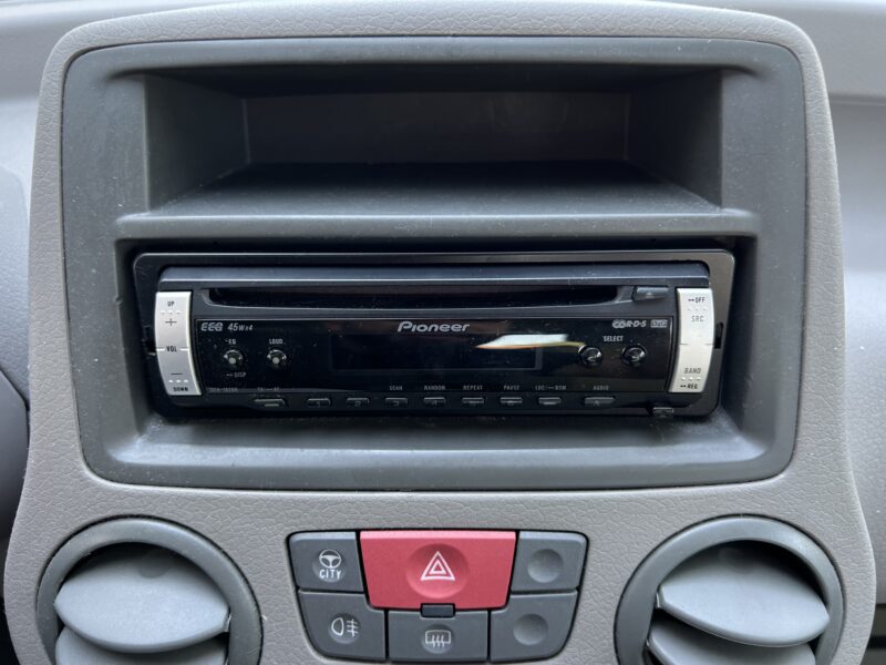 FIAT PANDA II 1.1 54 Cv CLIMATISATION / 5 PORTES 64 100 Kms - Garantie1an