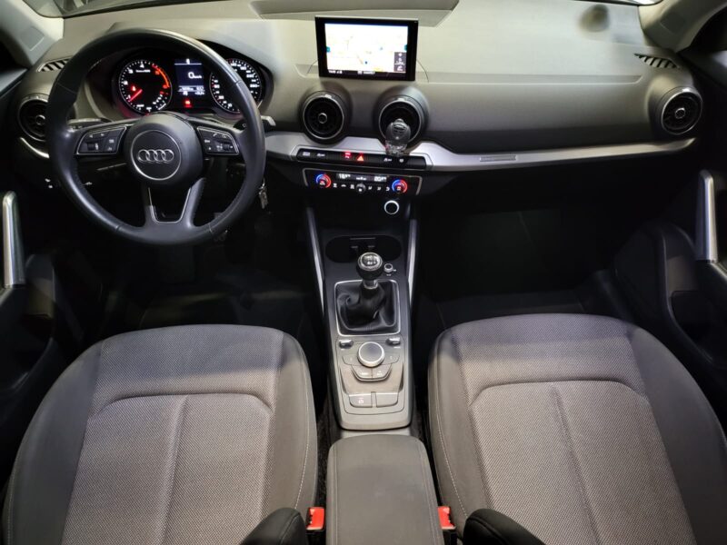 AUDI Q2 1.6 TDI 115CH BUSINESS LINE / TOIT OUVRANT+ATTELAGE+CAMERA