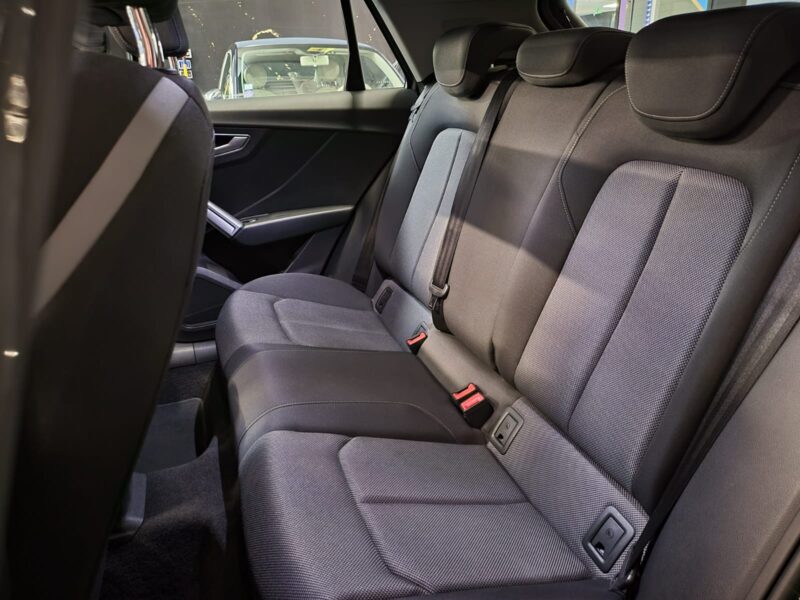 AUDI Q2 1.6 TDI 115CH BUSINESS LINE / TOIT OUVRANT+ATTELAGE+CAMERA