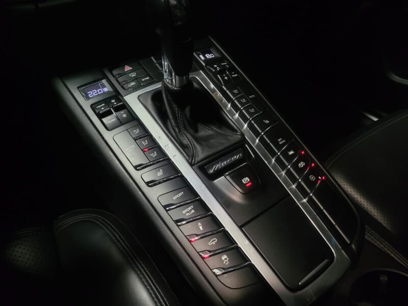 GTS 3.0 V6 PDK 360cv PACK CHRONO / SPORT PLUS / TOIT OUVRANT / CAMERA 360