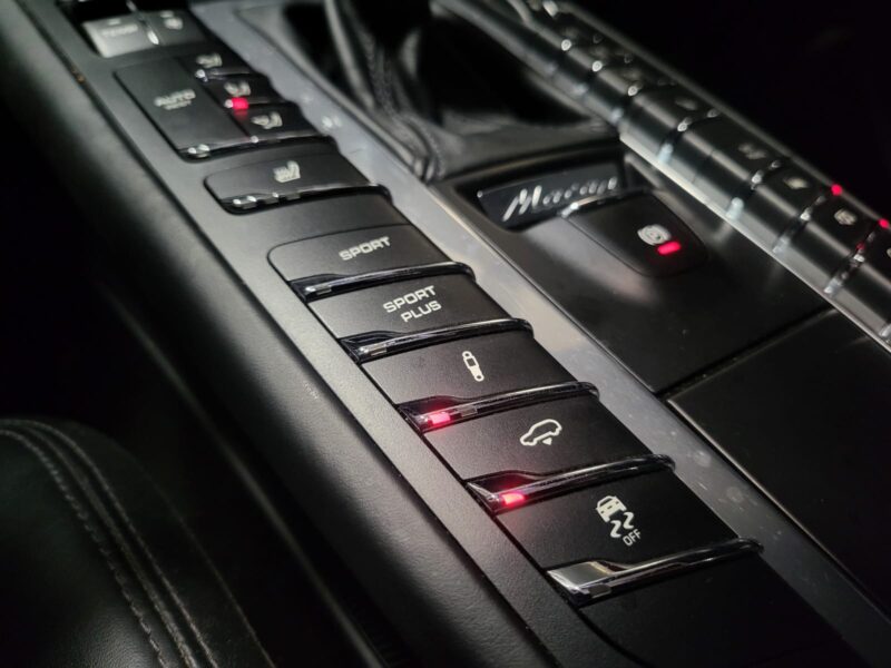 GTS 3.0 V6 PDK 360cv PACK CHRONO / SPORT PLUS / TOIT OUVRANT / CAMERA 360