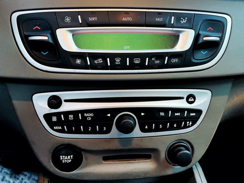 RENAULT MEGANE III 2009