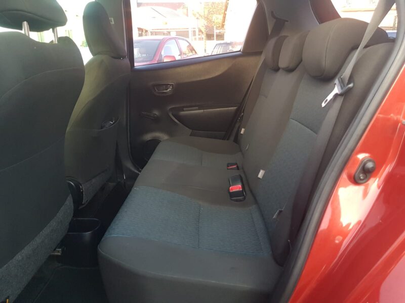 TOYOTA YARIS III 1.3 VVT-i 100CV DYNAMIC CVT