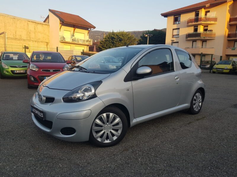 TOYOTA  AYGO 1.0 VVT-i 68CV CONFORT