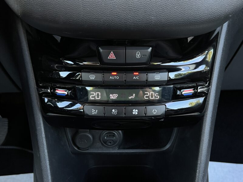 PEUGEOT 208 ALLURE 1.6 E HDI 92 Cv 1ERE MAIN ECRAN TACTILE BLUETOOTH REGULATEUR ATTELAGE Garantie1an