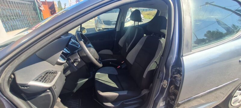 PEUGEOT 207 2008