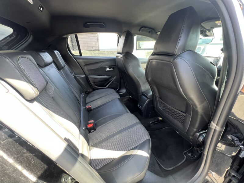 PEUGEOT 208 II BlueHDi 100cv S&S BVM6 GT LINE