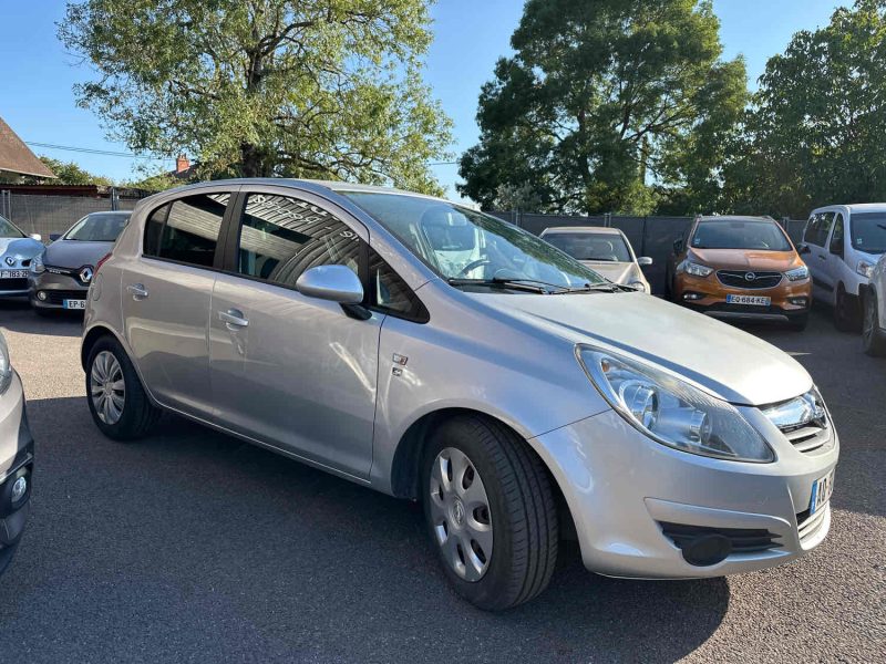 OPEL CORSA D 2010