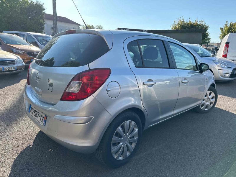 OPEL CORSA D 2010