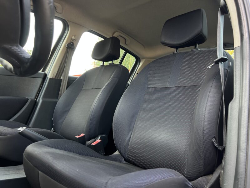 RENAULT CLIO 3 III 1.5 DCI 70 Cv 5 PORTES / CLIMATISATION KIT BLUETOOTH - Garantie1an