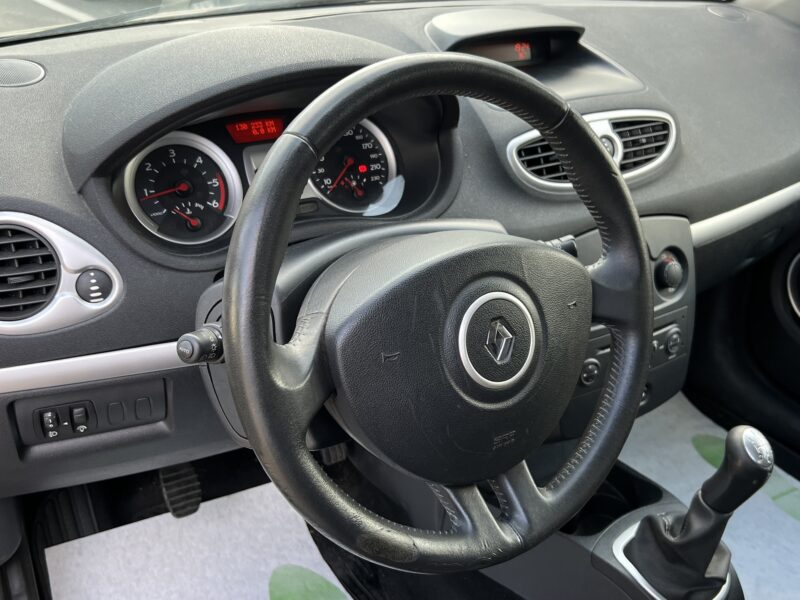 RENAULT CLIO 3 III 1.5 DCI 70 Cv 5 PORTES / CLIMATISATION KIT BLUETOOTH - Garantie1an