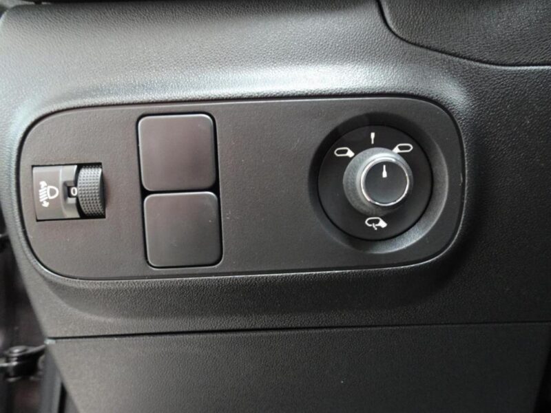 Citroën C3 1.5 BlueHDi - 100 S&S 2016 BERLINE Shine PHASE 2