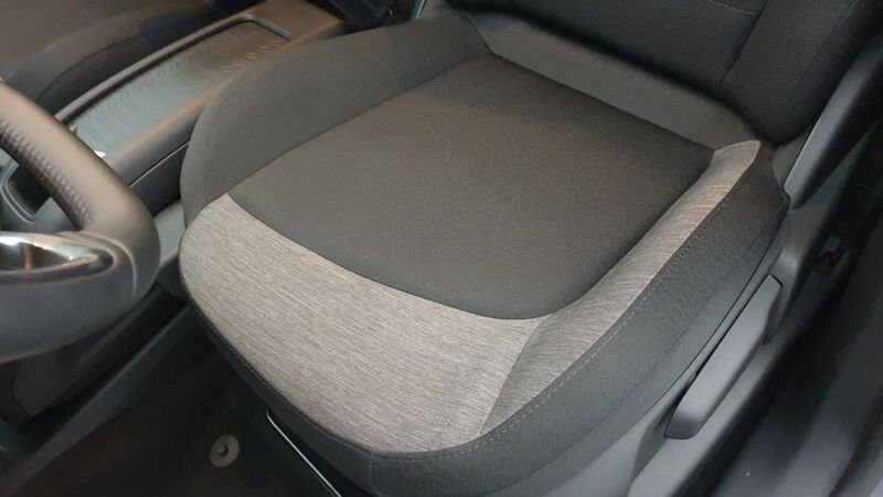 Citroën Grand C4 SpaceTourer 1.2 puretech 130cv eat8 7pl feel + sieges chauffants