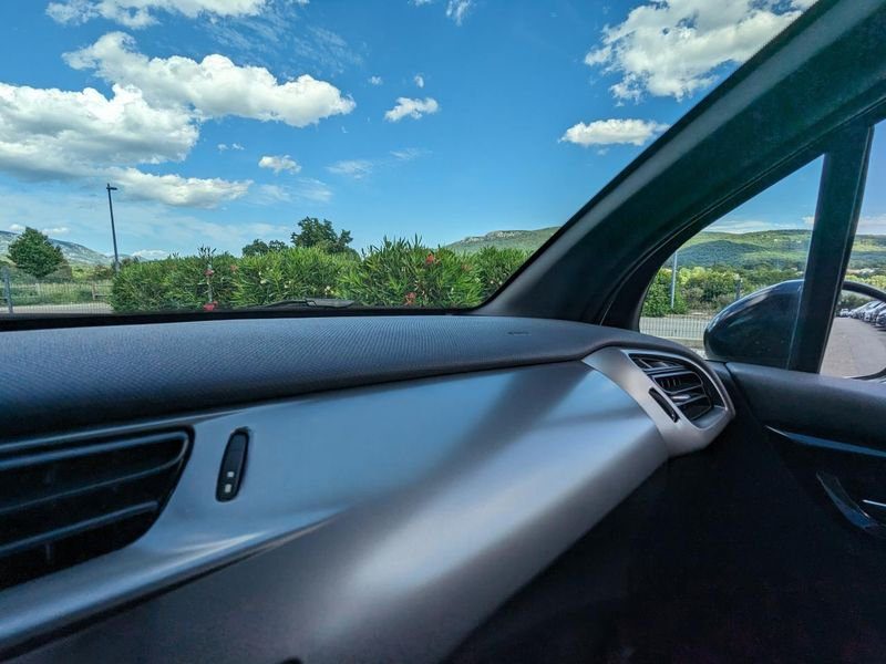 DS DS 3 1.2i PureTech 12V - 82 BERLINE So Chic