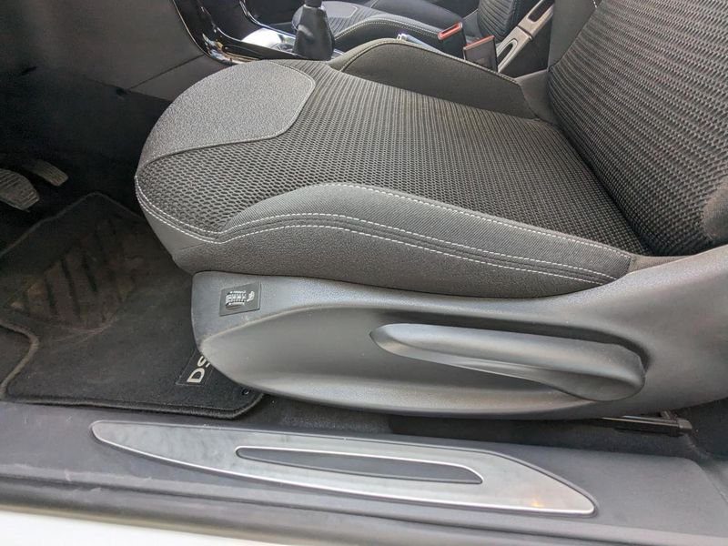 DS DS 3 1.2i PureTech 12V - 82 BERLINE So Chic