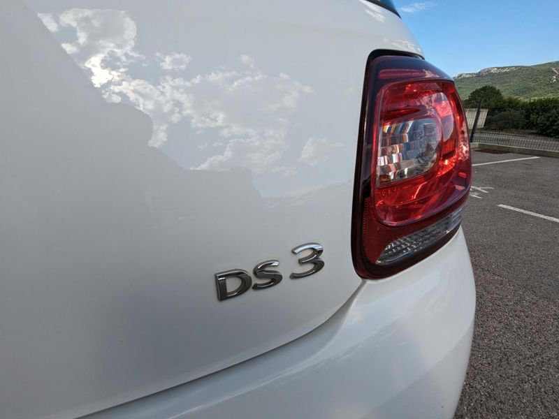 DS DS 3 1.2i PureTech 12V - 82 BERLINE So Chic