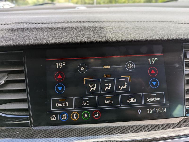 Opel Insignia Sports Tourer 2.0 D - 174 BVA BREAK Elégance Business