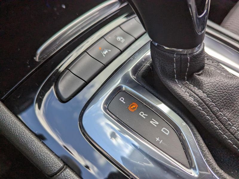 Opel Insignia Sports Tourer 2.0 D - 174 BVA BREAK Elégance Business