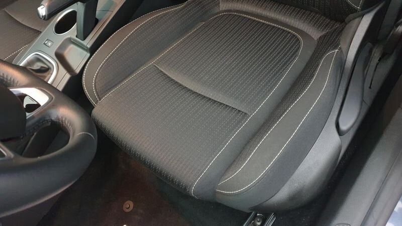 Renault Mégane iv estate 1.3 tce 115cv bvm6 business