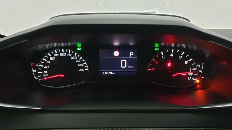 Peugeot 208 nouvelle 1.2 puretech 100cv eat8 allure + navi pack safety plus