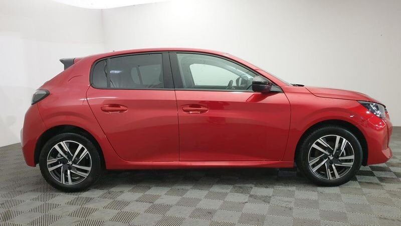 Peugeot 208 nouvelle 1.2 puretech 100cv eat8 allure + navi pack safety plus