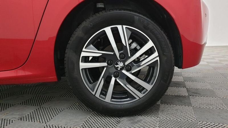 Peugeot 208 nouvelle 1.2 puretech 100cv eat8 allure + navi pack safety plus