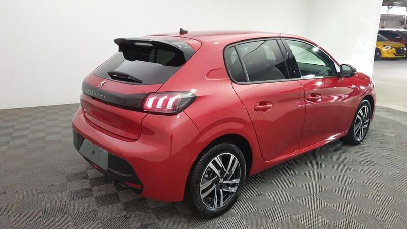 Peugeot 208 nouvelle 1.2 puretech 100cv eat8 allure + navi pack safety plus