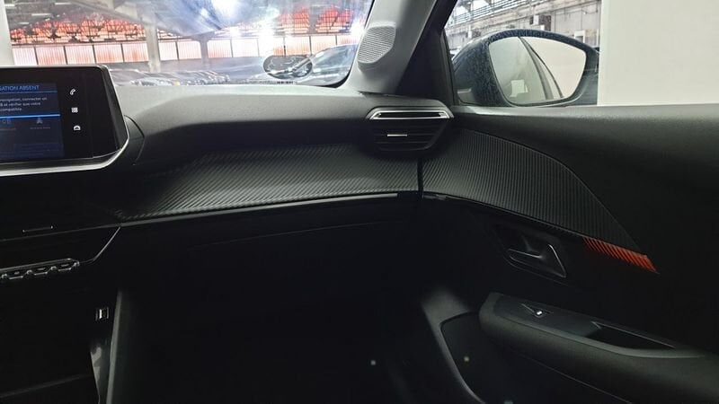 Peugeot 208 nouvelle 1.2 puretech 100cv bvm6 active pack + peugeot led technology