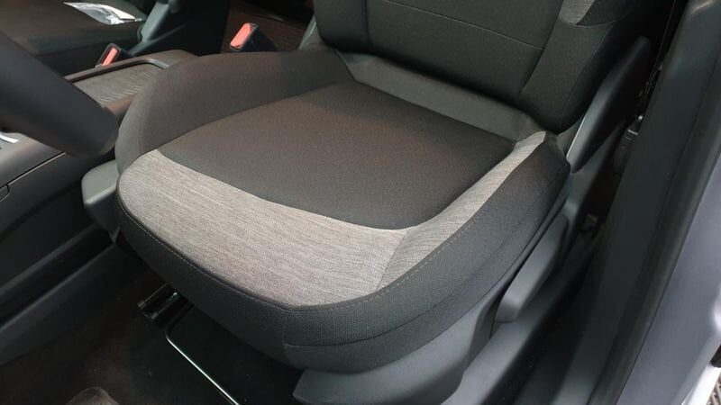 Citroën Grand C4 SpaceTourer 1.2 puretech 130cv eat8 7pl feel + sieges chauffants