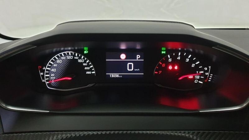 Peugeot 208 nouvelle 1.2 puretech 100cv eat8 allure + navi pack safety plus