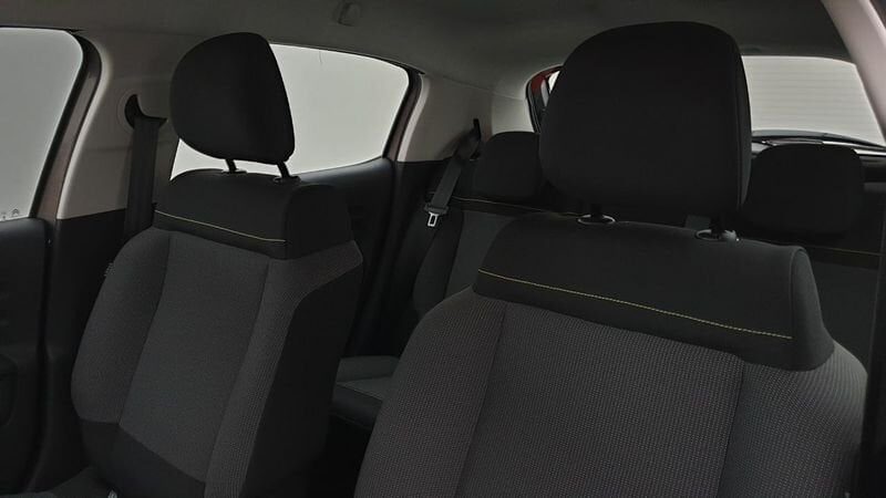 Citroën C3 facelift 1.5 bluehdi 100cv bvm6 shine + adml pack color rouge