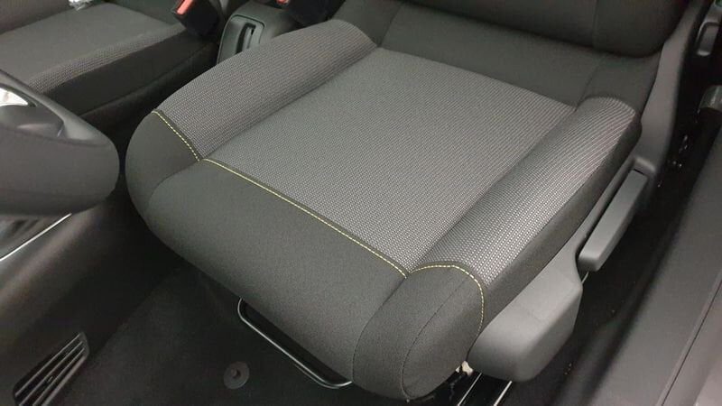 Citroën C3 facelift 1.5 bluehdi 100cv bvm6 shine + adml pack color rouge